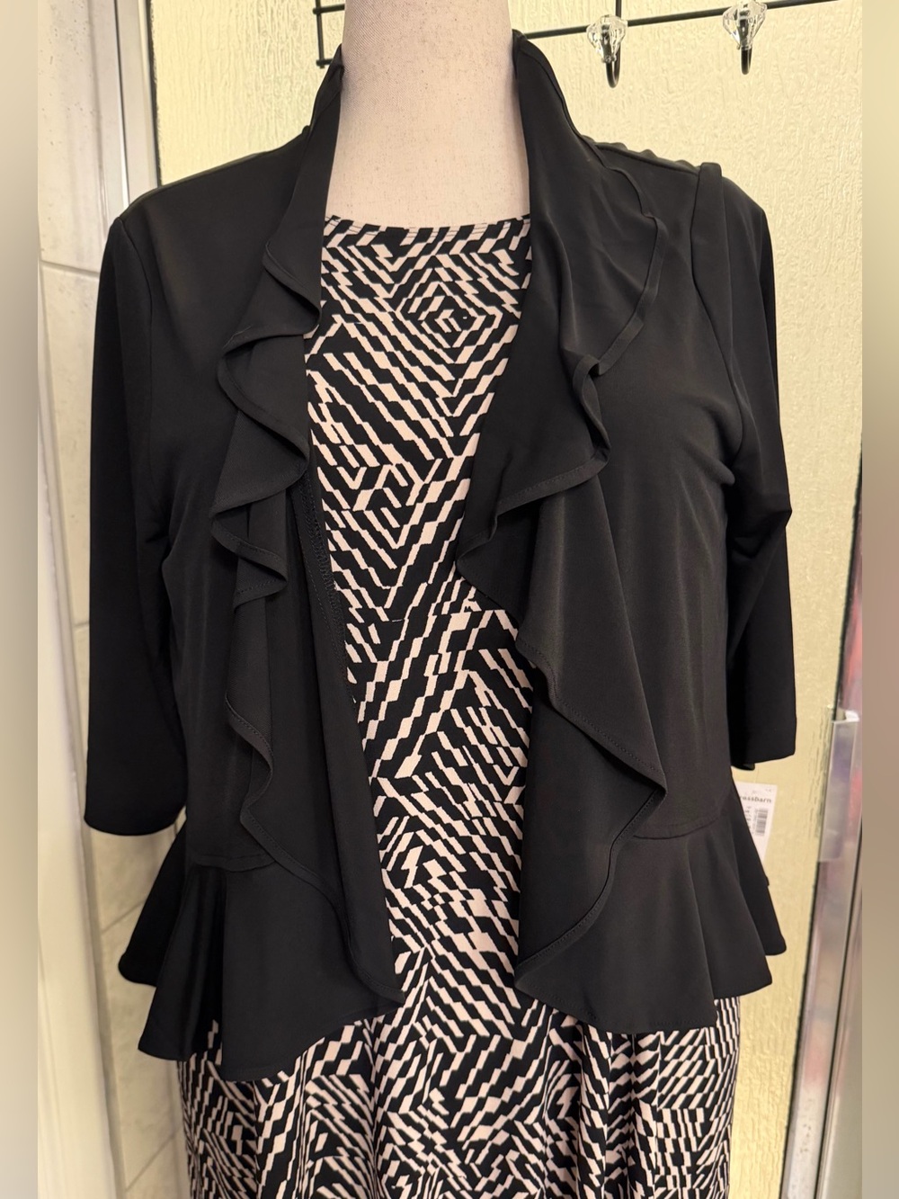 NWT Dressbarn Black Ruffle Open Front Blazer Jacket Cardigan Plus Size 2X $25